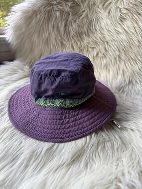 REI Purple Outdoor Bucket Hat with Zigzag Pattern Band